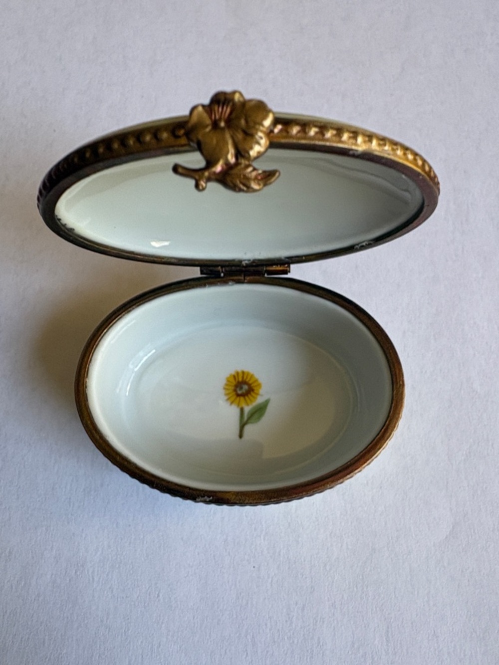 Limoges Oval Porcelain Trinket Box with Sunflowers - Picture 5 of 5